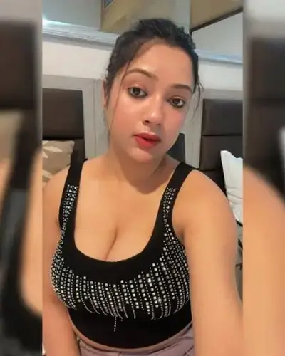 Call Girls Service Chopda